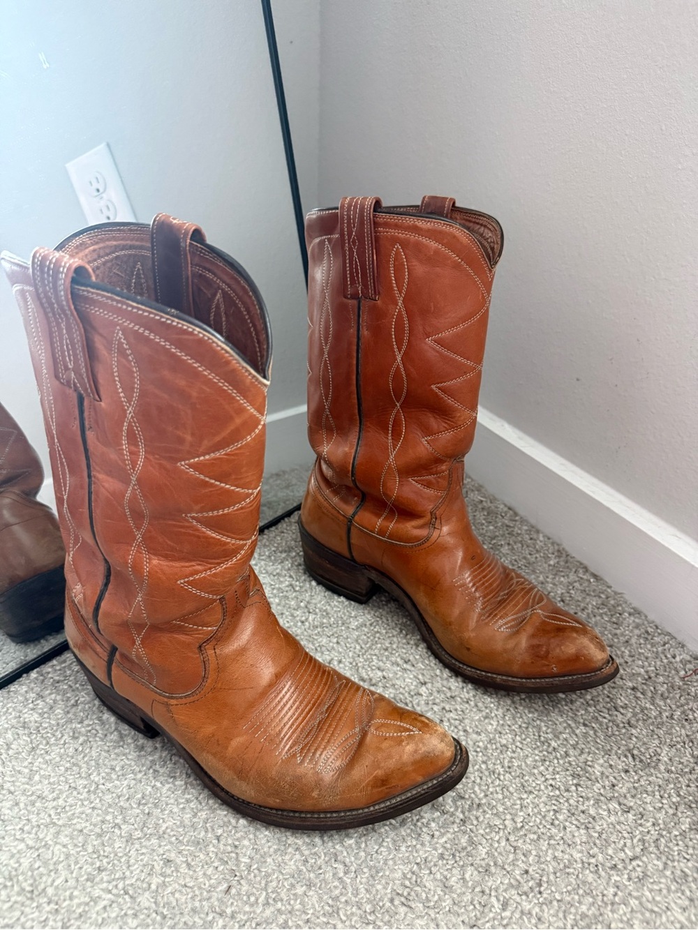 Vintage Dan Post Brown Leather Western Cowboy Boots